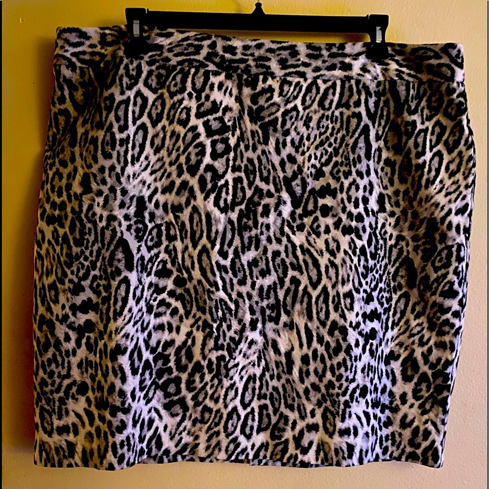 Plus size Worthington skirt